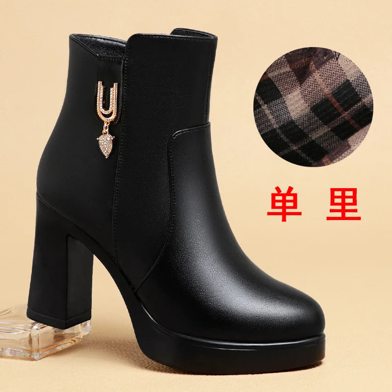 Autumn Winter Women  Platform Shoes Warm Fleece Waterproof Short Leather Boots Luxury Black Super High Heel Ankle Boots